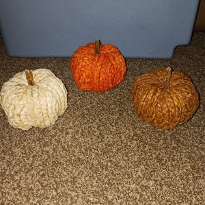 Set of 3 cute decorative pumpkins